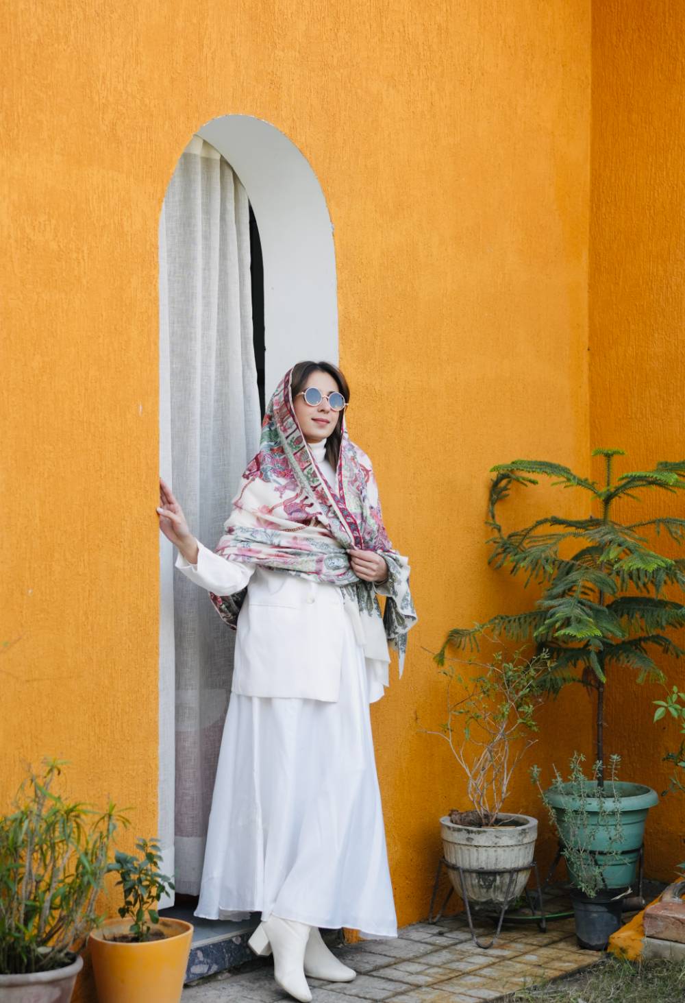 Alizeh Kashmiri Embroidery Scarf