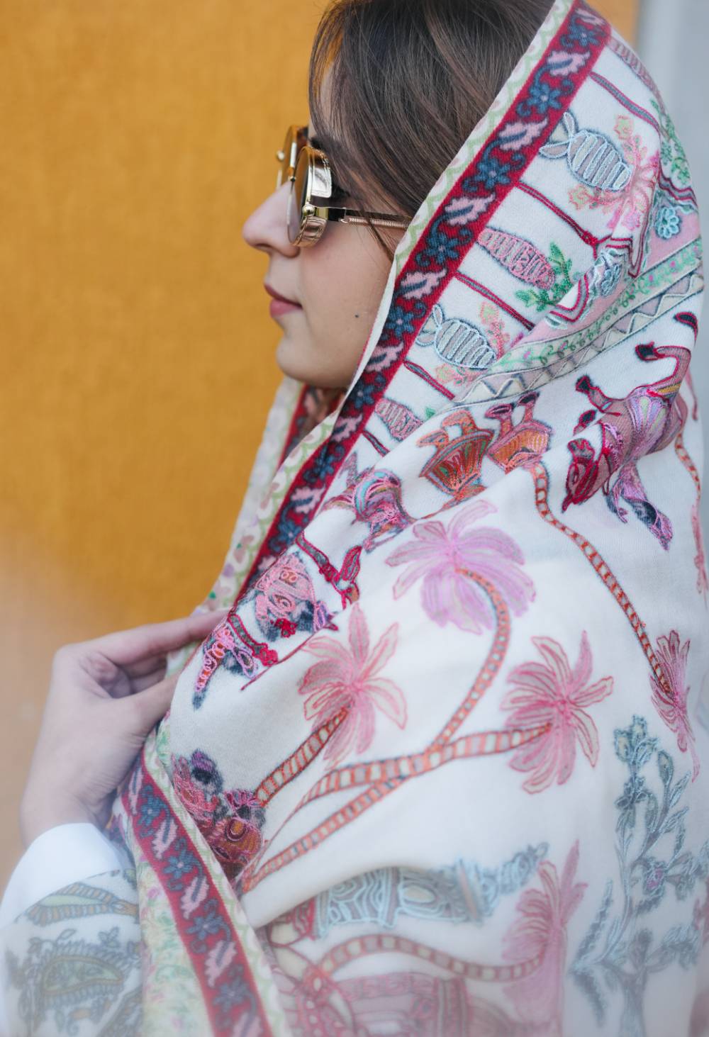 Alizeh Kashmiri Embroidery Scarf