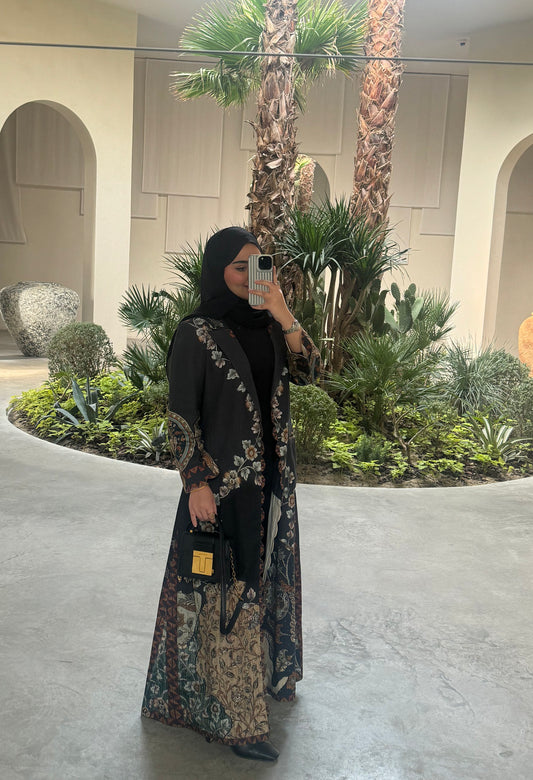 Khurafaati Abaya